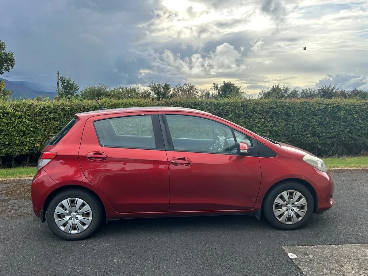 Toyota Yaris 2012 - Image 1