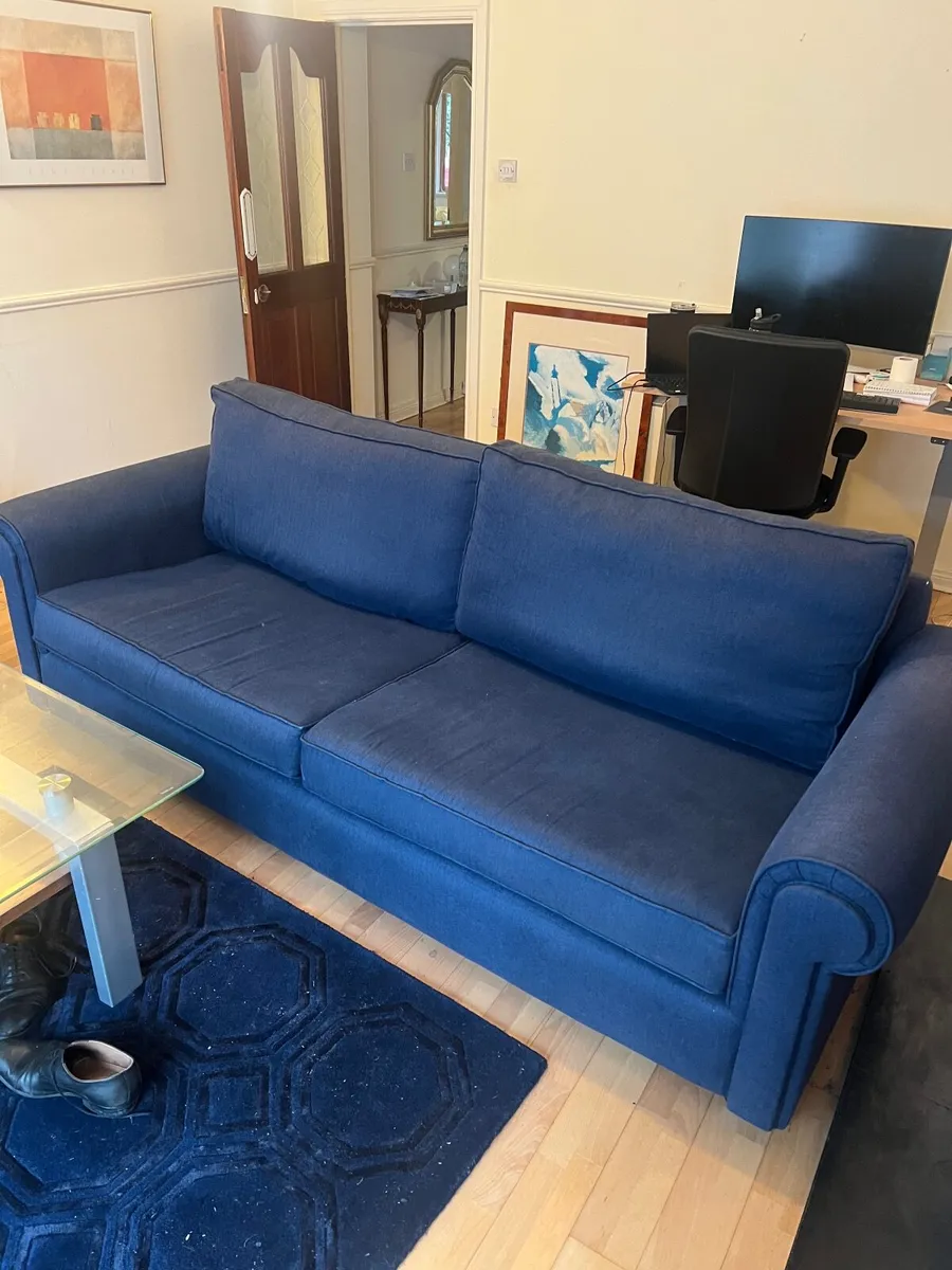 Couch - Image 4