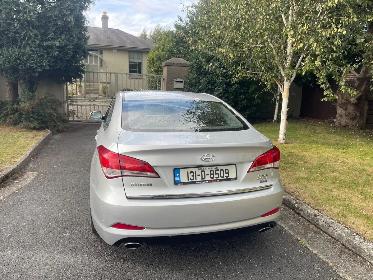 Hyundai i40 not 6/26 low milage only 216000km - Image 2