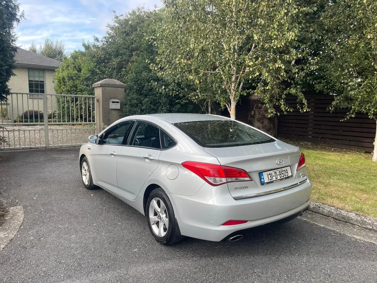 Hyundai i40 not 6/26 low milage only 216000km - Image 4