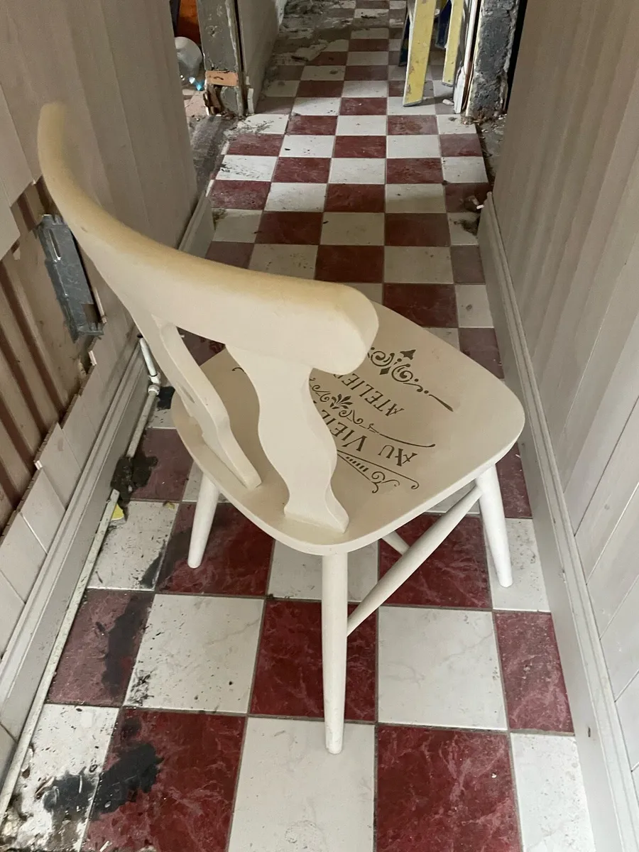 Chairs - Image 3