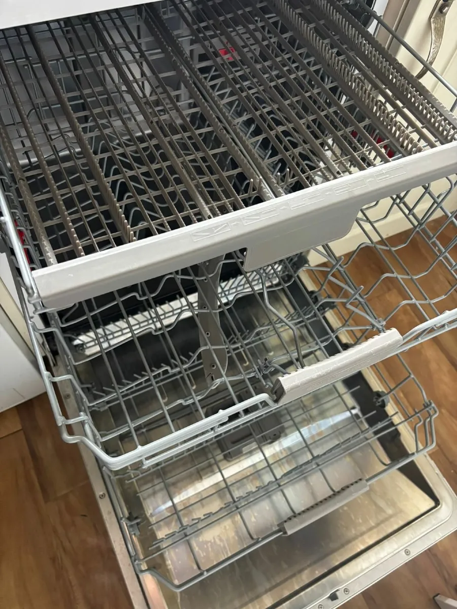 Dish Washer - Image 3