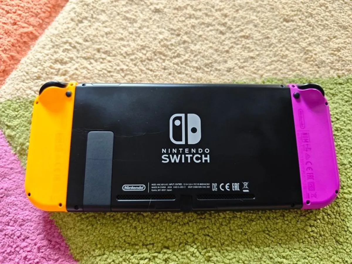 Nintendo Switch Console Long Battery Life Model 180 euro - Image 3