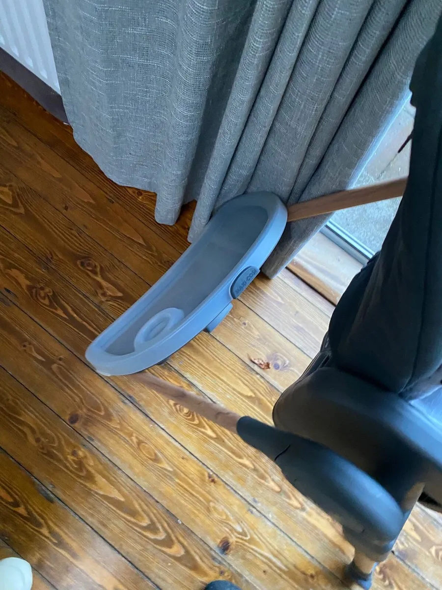 Maxi cosi high chair - Image 4