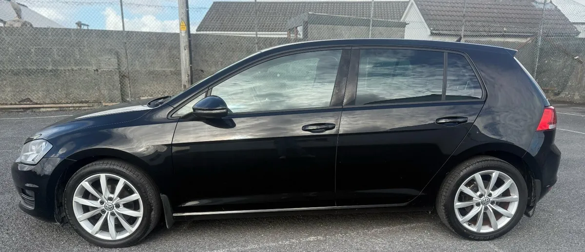 Volkswagen Golf 2015 - Image 2