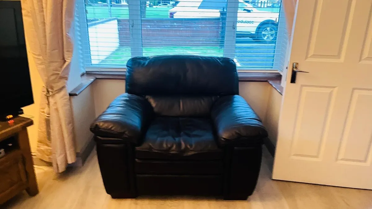 3 seater and 1 seater sofa in Limerick City - Image 1