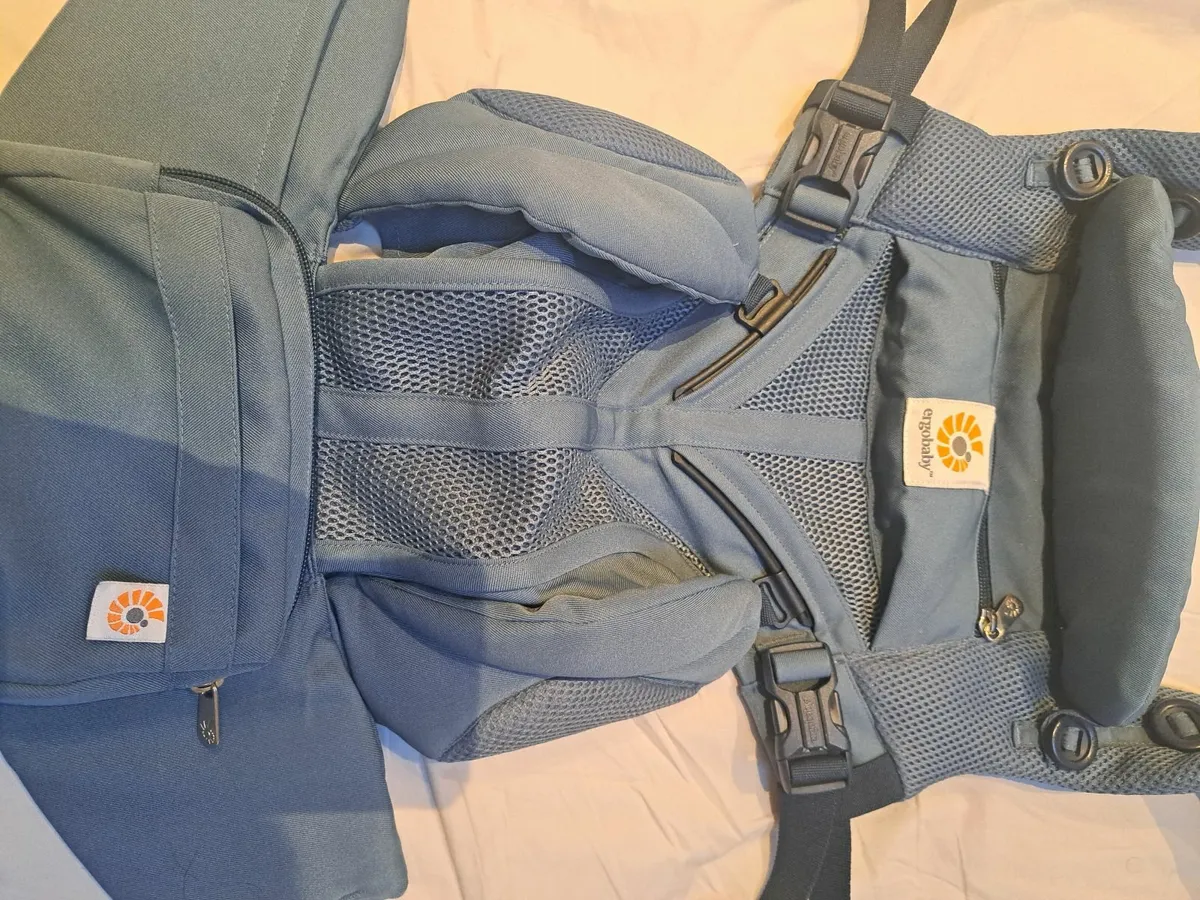 Ergobaby Omni 360 Cool Air Mesh Baby Carrier - Image 3