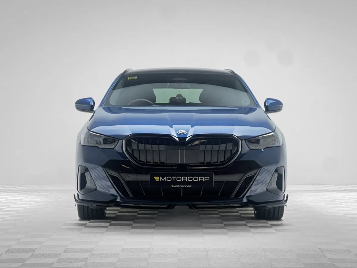 BMW 5 Series 530E M Sport PRO Touring - Image 2