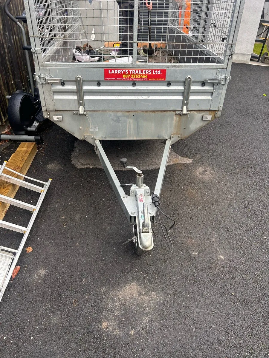 Twin axel trailer - Image 1