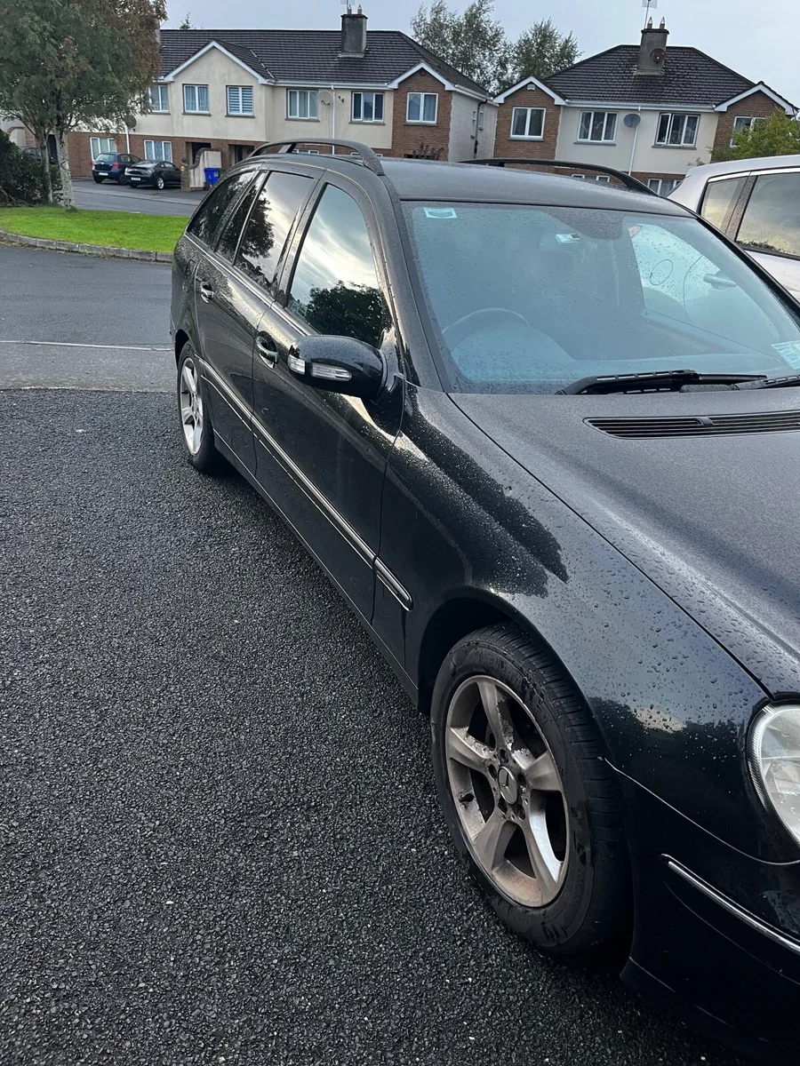 Mercedes-Benz C-Class 2007 - Image 3