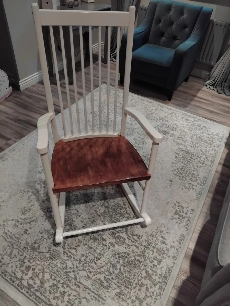 Rocking chair - Image 1