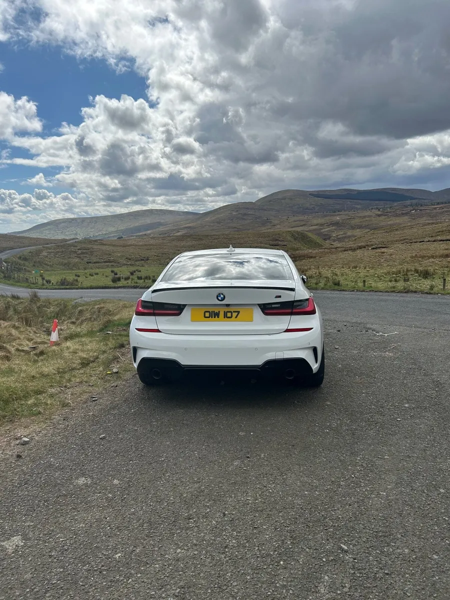 BMW 3-Series 2021 - Image 2