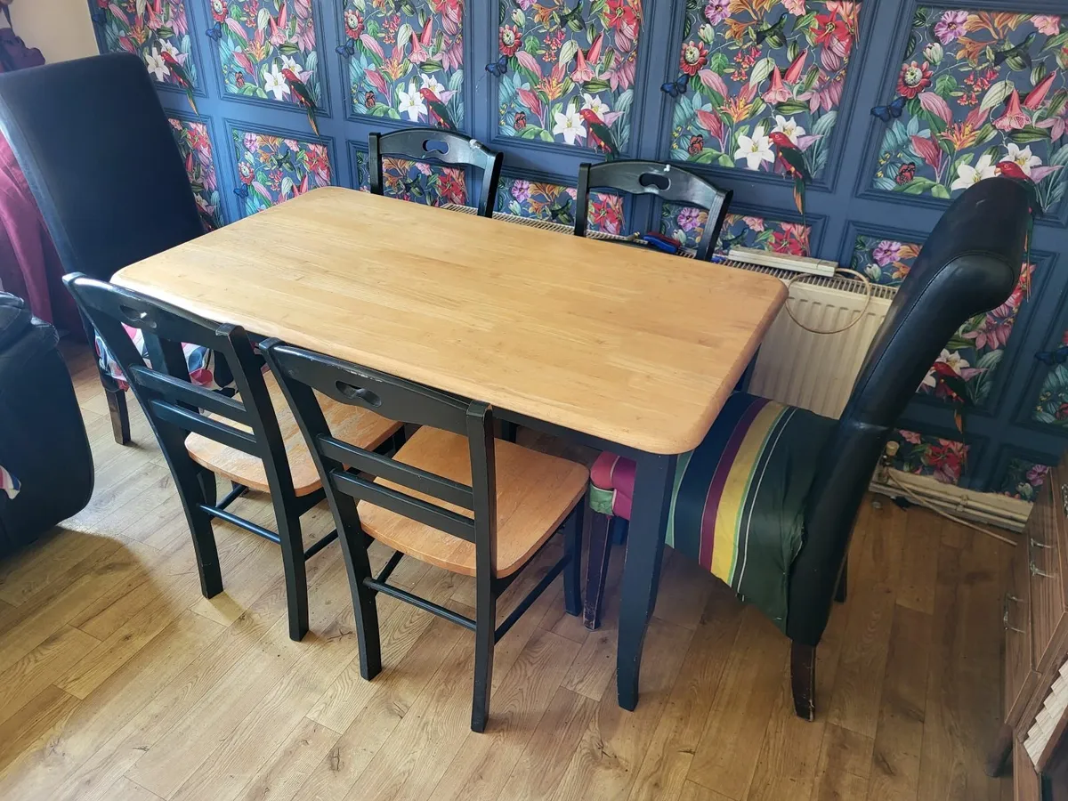 Free table and chairs - Image 1