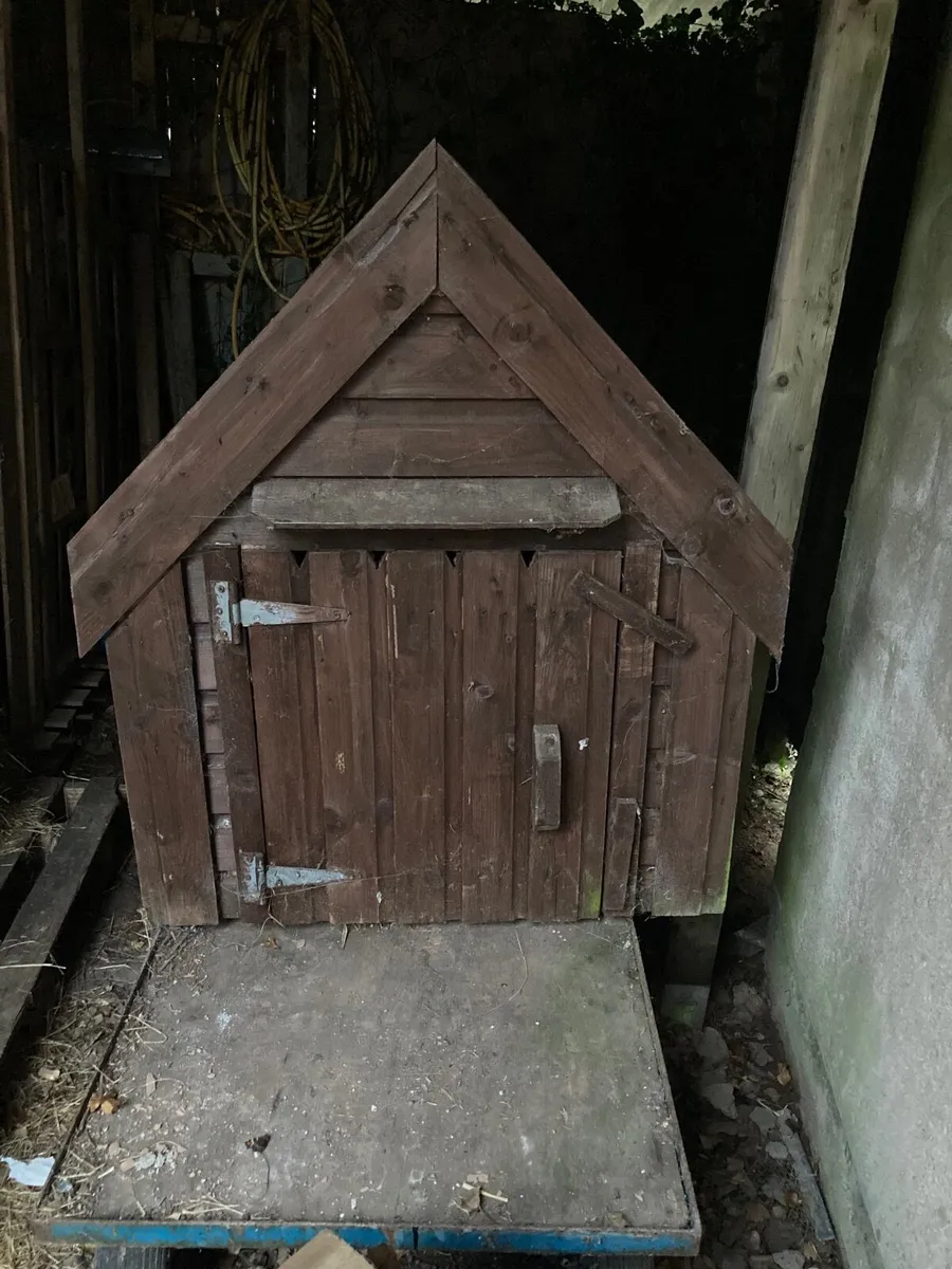 NEVER USED Large Dog kennel - Image 2