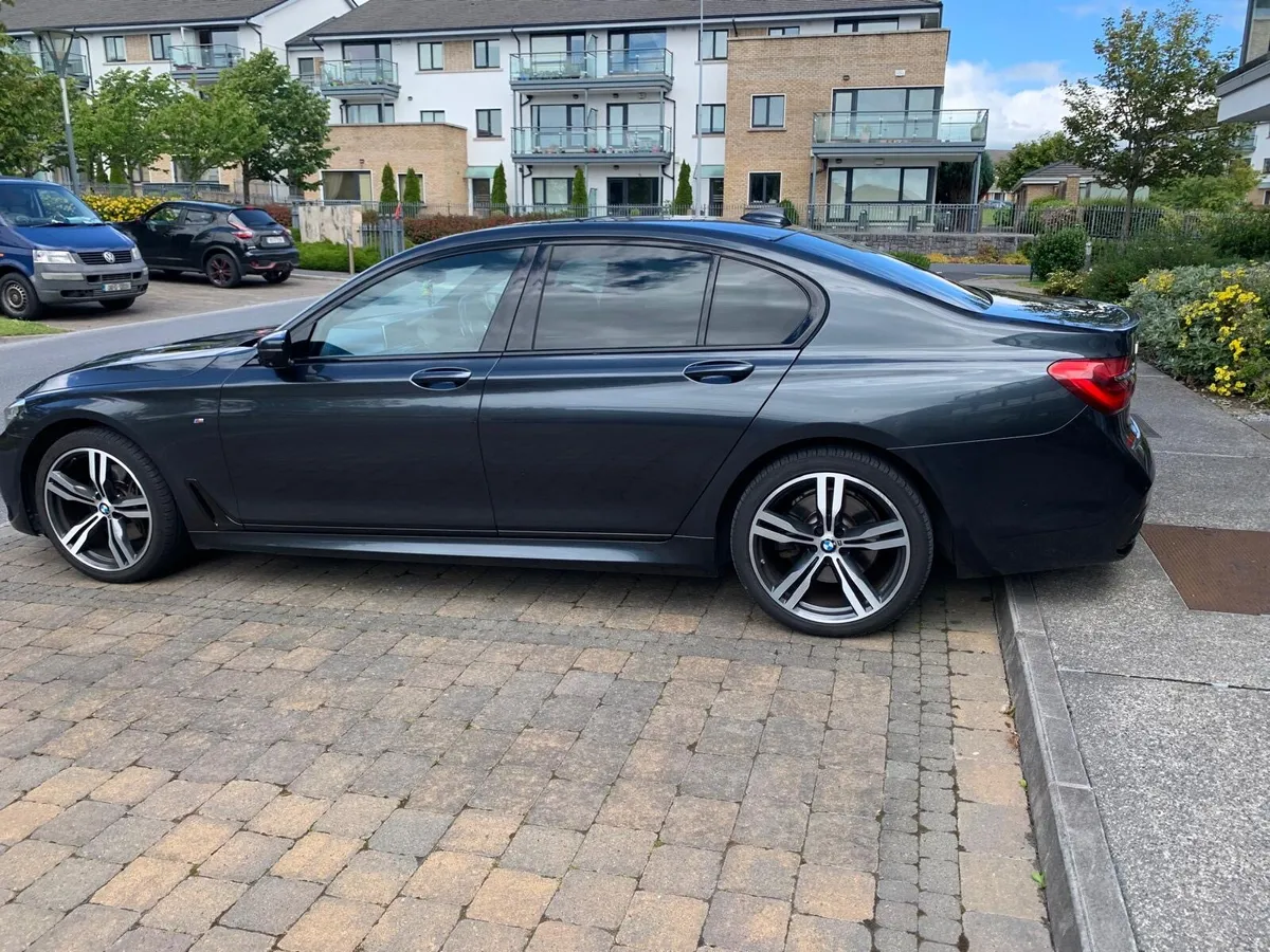 162 BMW 730D M-Sport FULL BMW history Low mile - Image 3