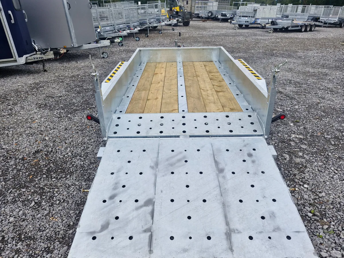 DALE KANE  10' x 5' 6" BEAVERTAIL  PLANT  TRAILER - Image 3