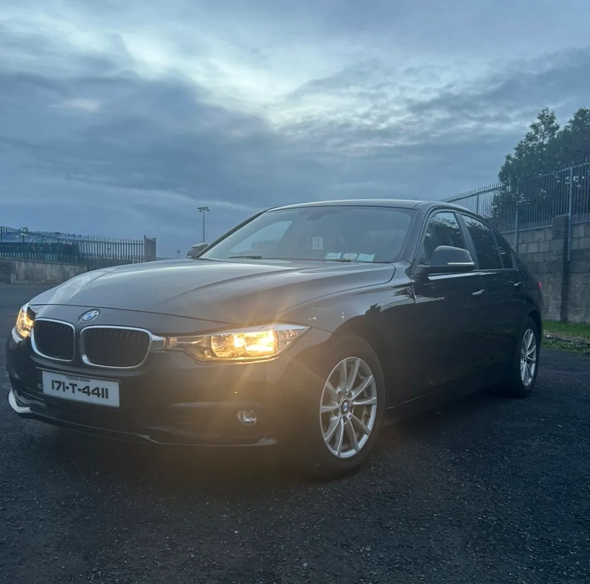 BMW 3 Series - Image 2