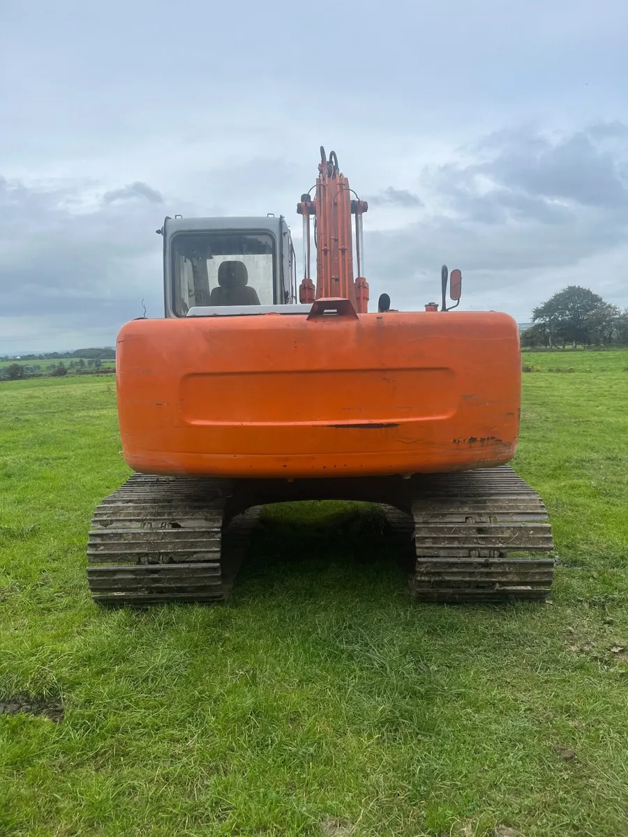 Hitachi EX120-5 - Image 3
