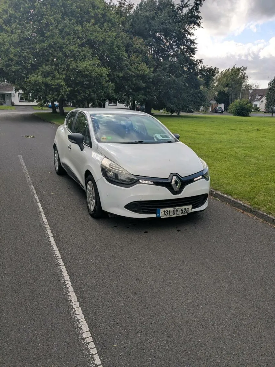 Renault Clio - Image 2