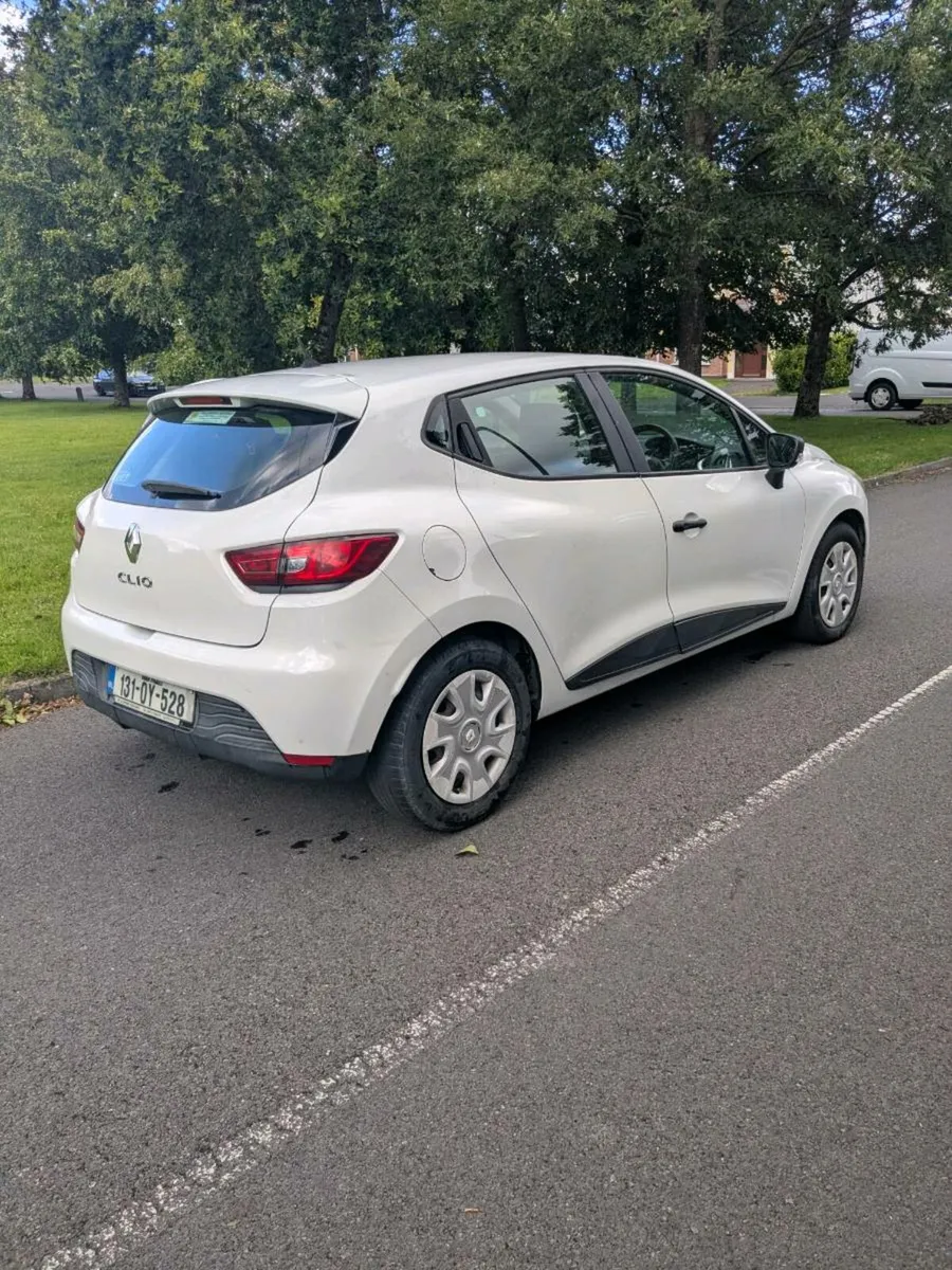 Renault Clio - Image 4