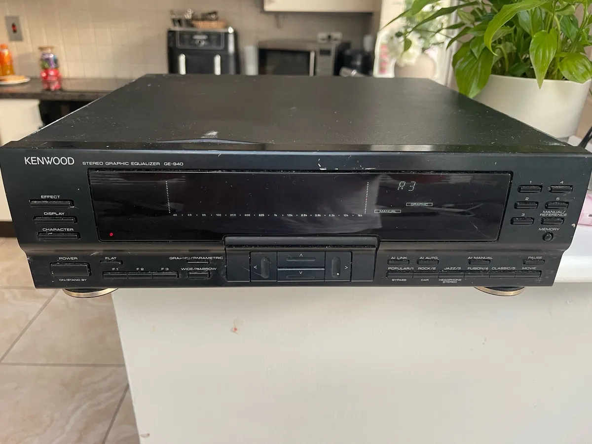 Kenwood graphic equalizer GE-940 - Image 1