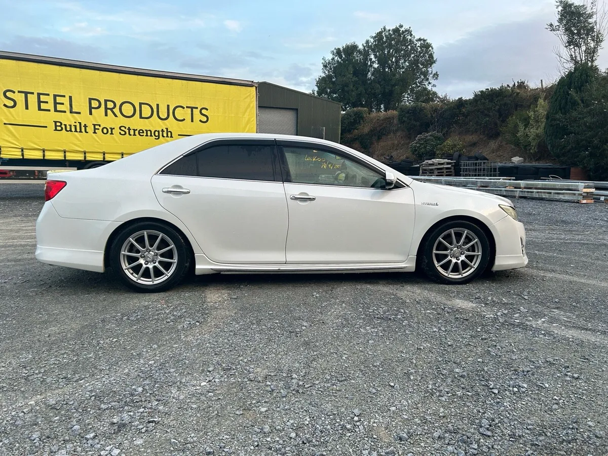 2012 Toyota Camry 2.5 petrol hybrid - Image 1