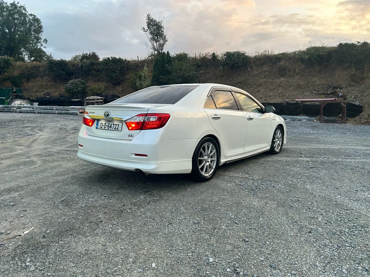2012 Toyota Camry 2.5 petrol hybrid - Image 2