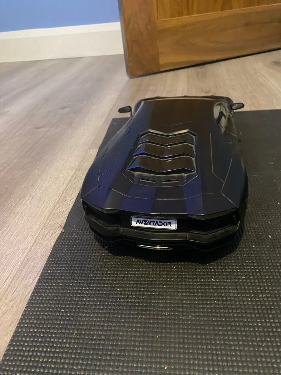 Remote Control Lamborghini Aventador - Image 4