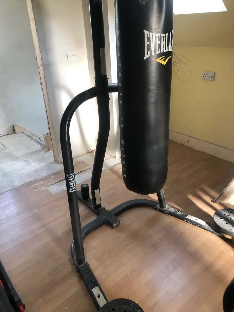 Punch bag stand - Image 3