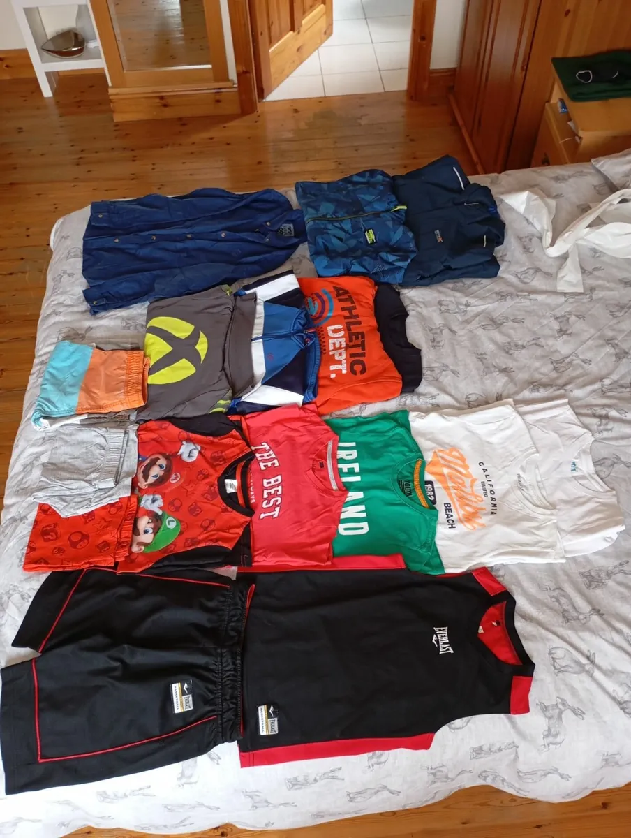 Age 9/10 boys clothes - Image 1