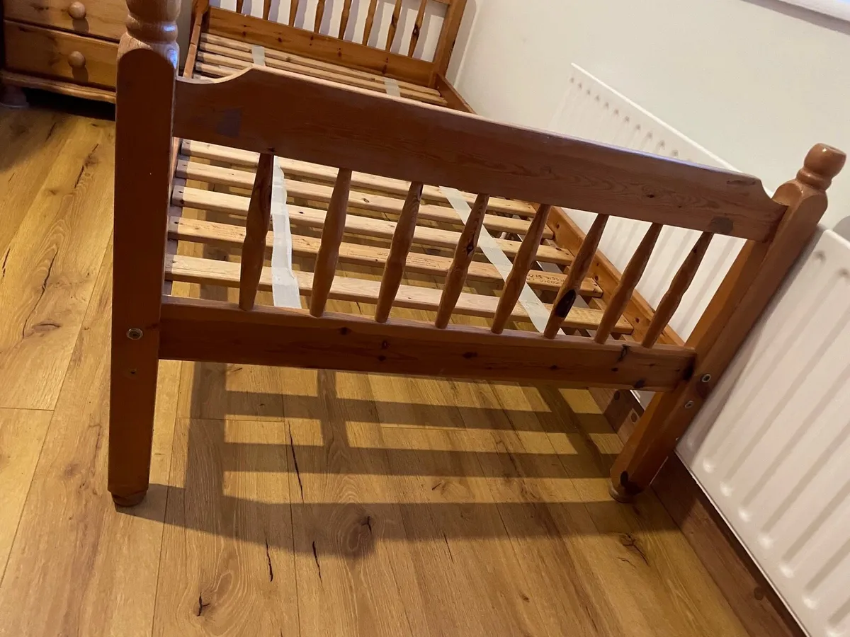 Wooden single bed frame - Image 4