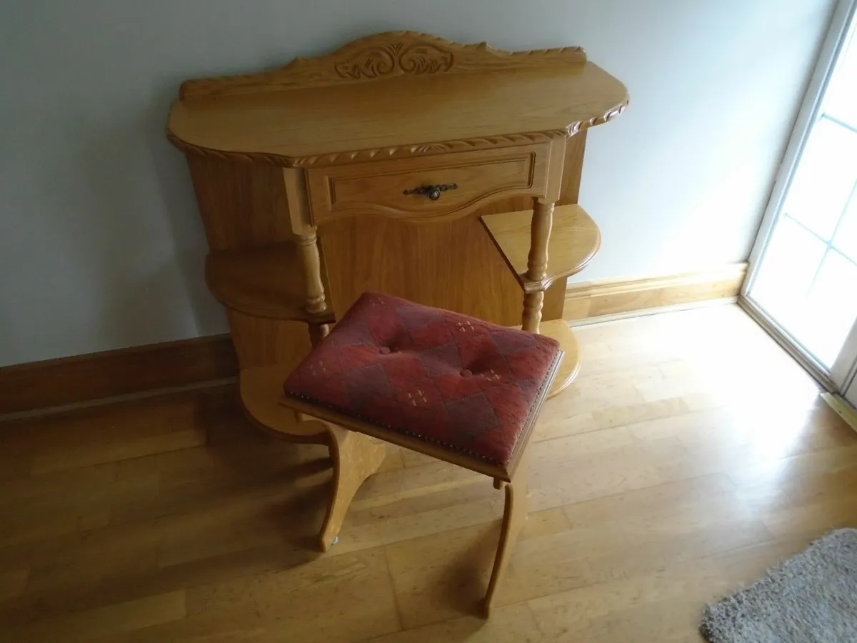 Hall/Vanity Table & Stool - Image 1