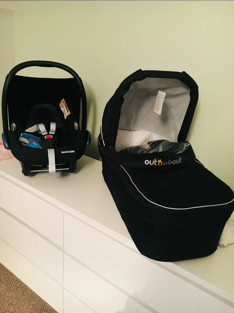 Out and About Carrycot for Single Buggy - Image 1