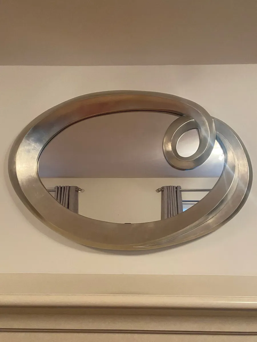 Beautiful Bassett sigourney wall mirror