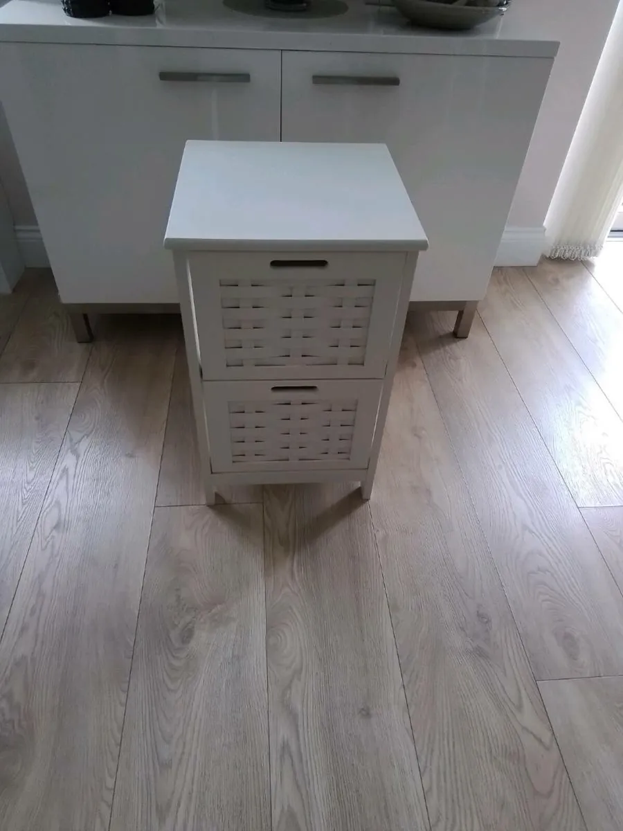 Storage unit - Image 1