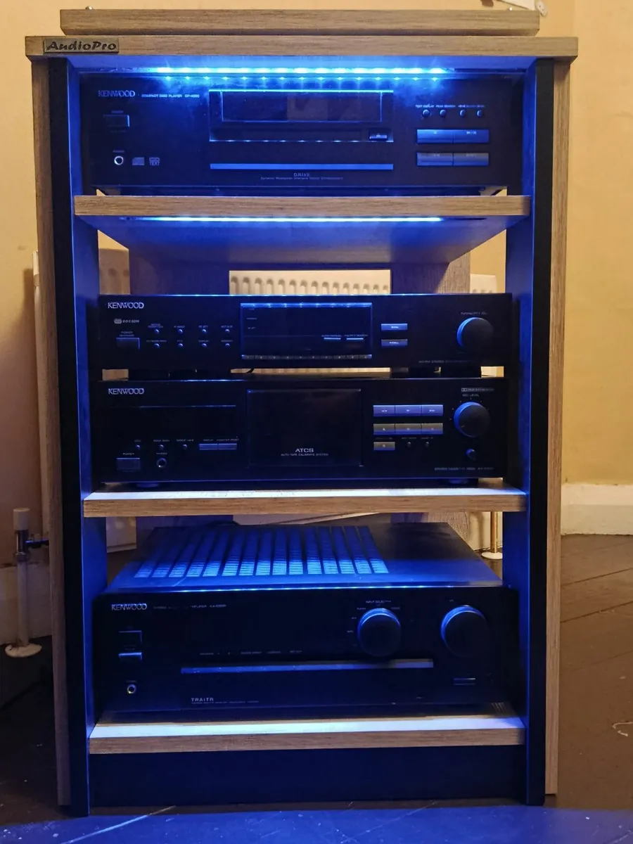 Delivery AudioPro HiFi rack - Image 2