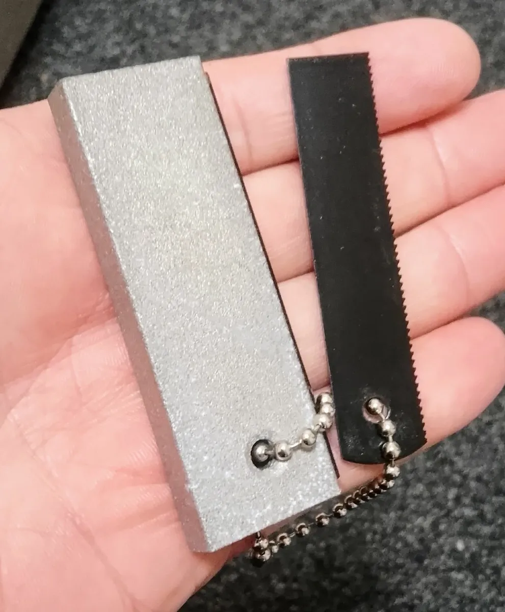 mini hacksaw+sharpening stone - Image 1