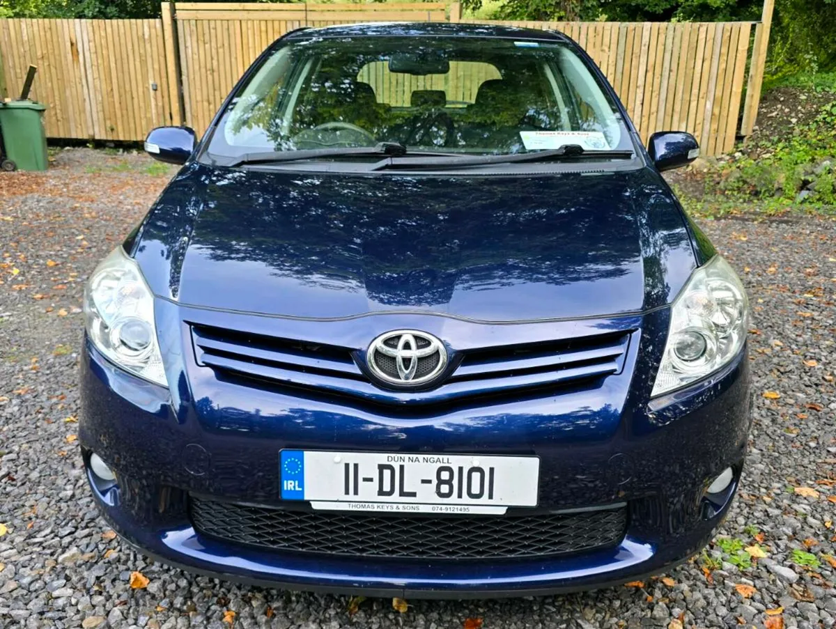 2011 Toyota Auris 1.6 Automatic/Very Low Miles - Image 4