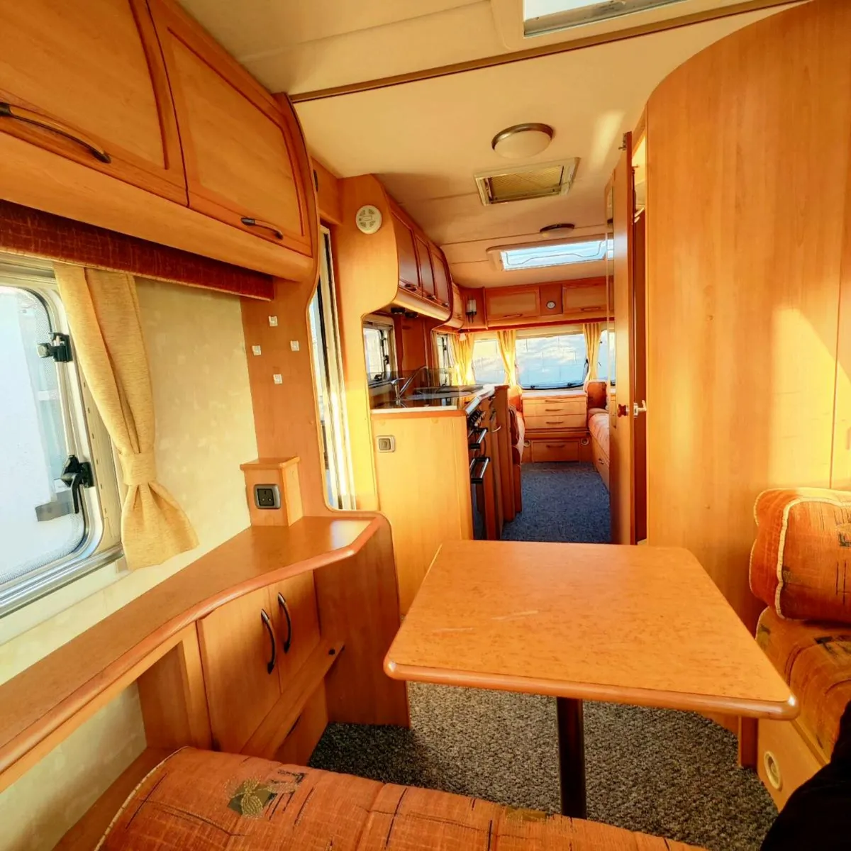 Swift Ace Award Nightstar 5-6 berth - Image 4