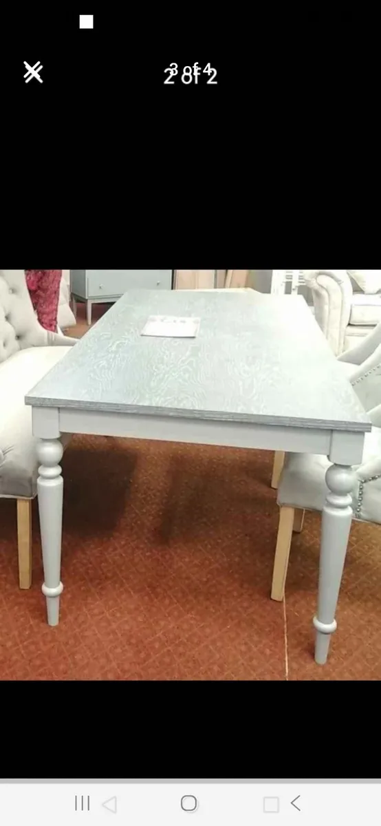 Dining table ,Brand new still in the packaging - Image 2