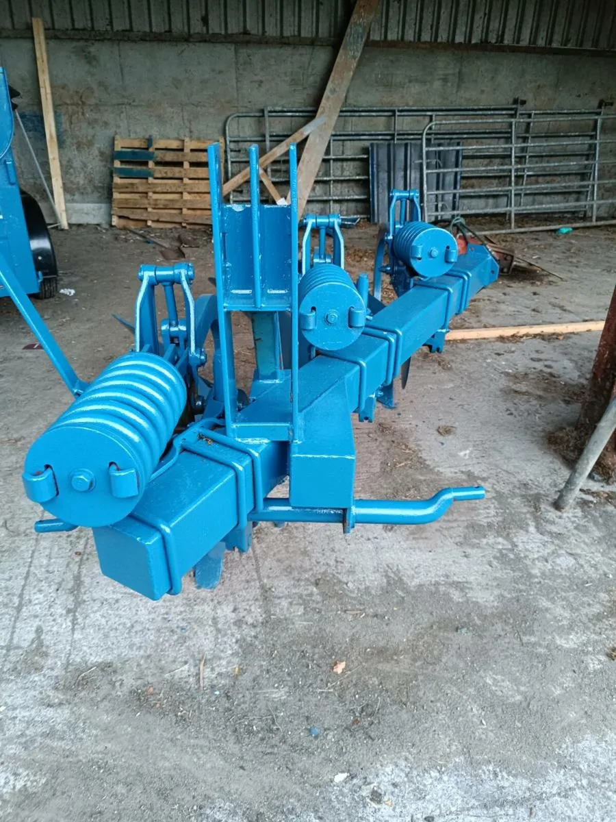3 furrow plough - Image 2