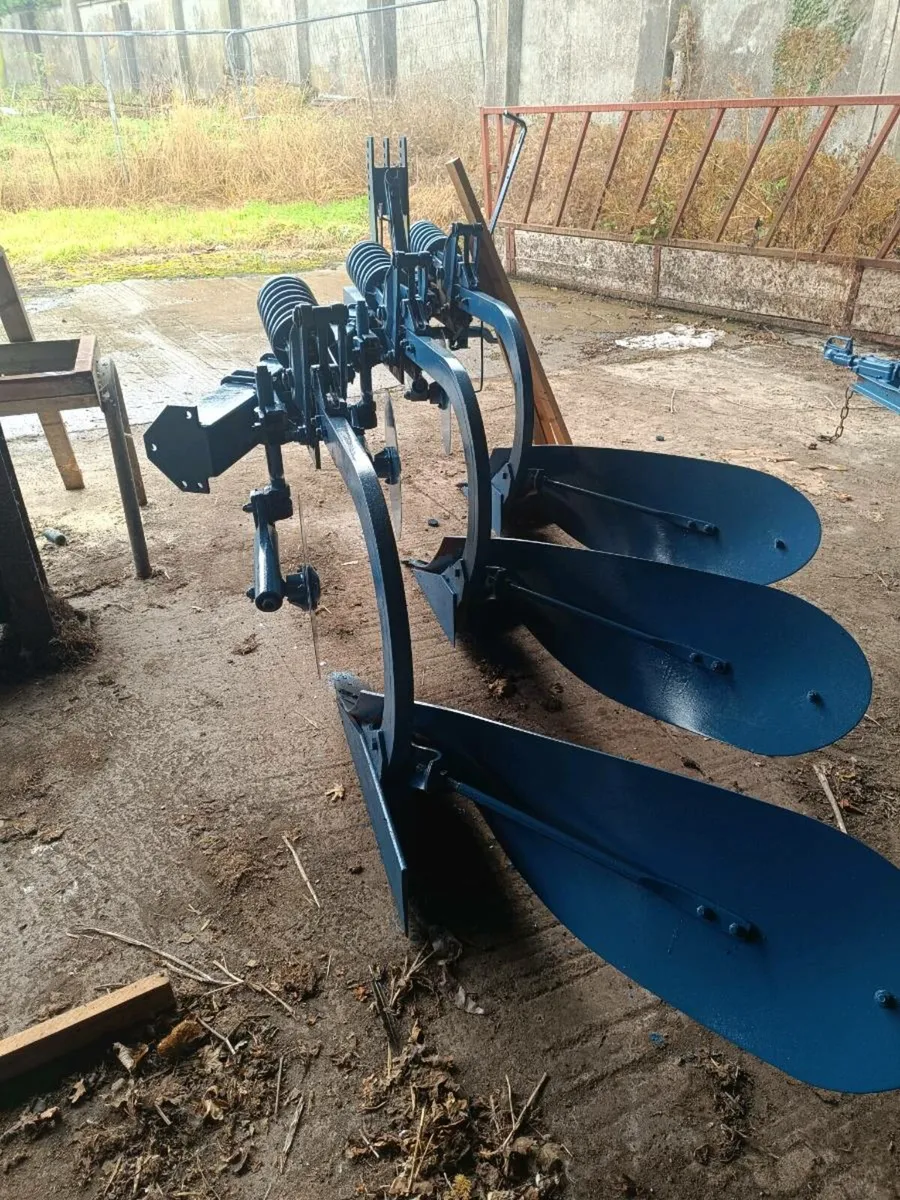 3 furrow plough - Image 4