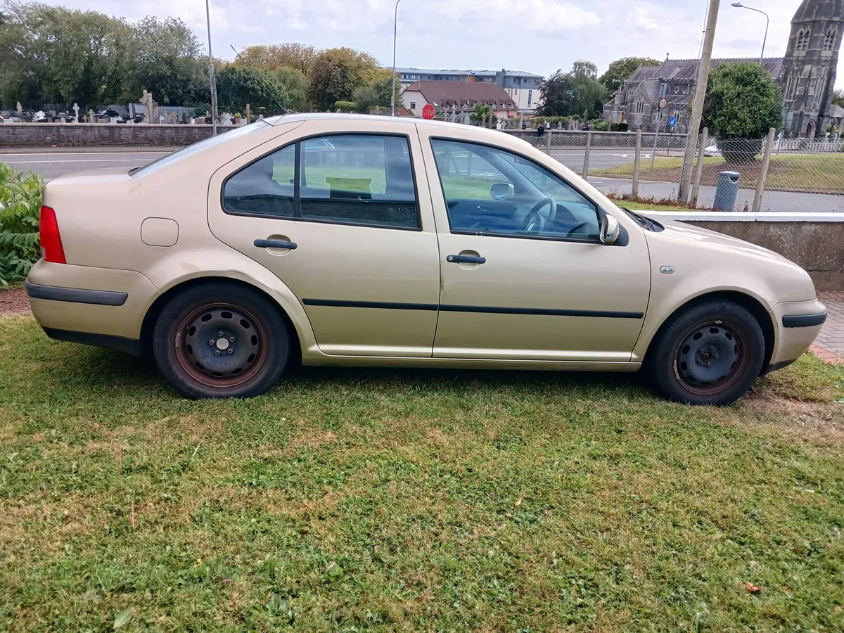 2003 Volkswagen Bora - Image 2