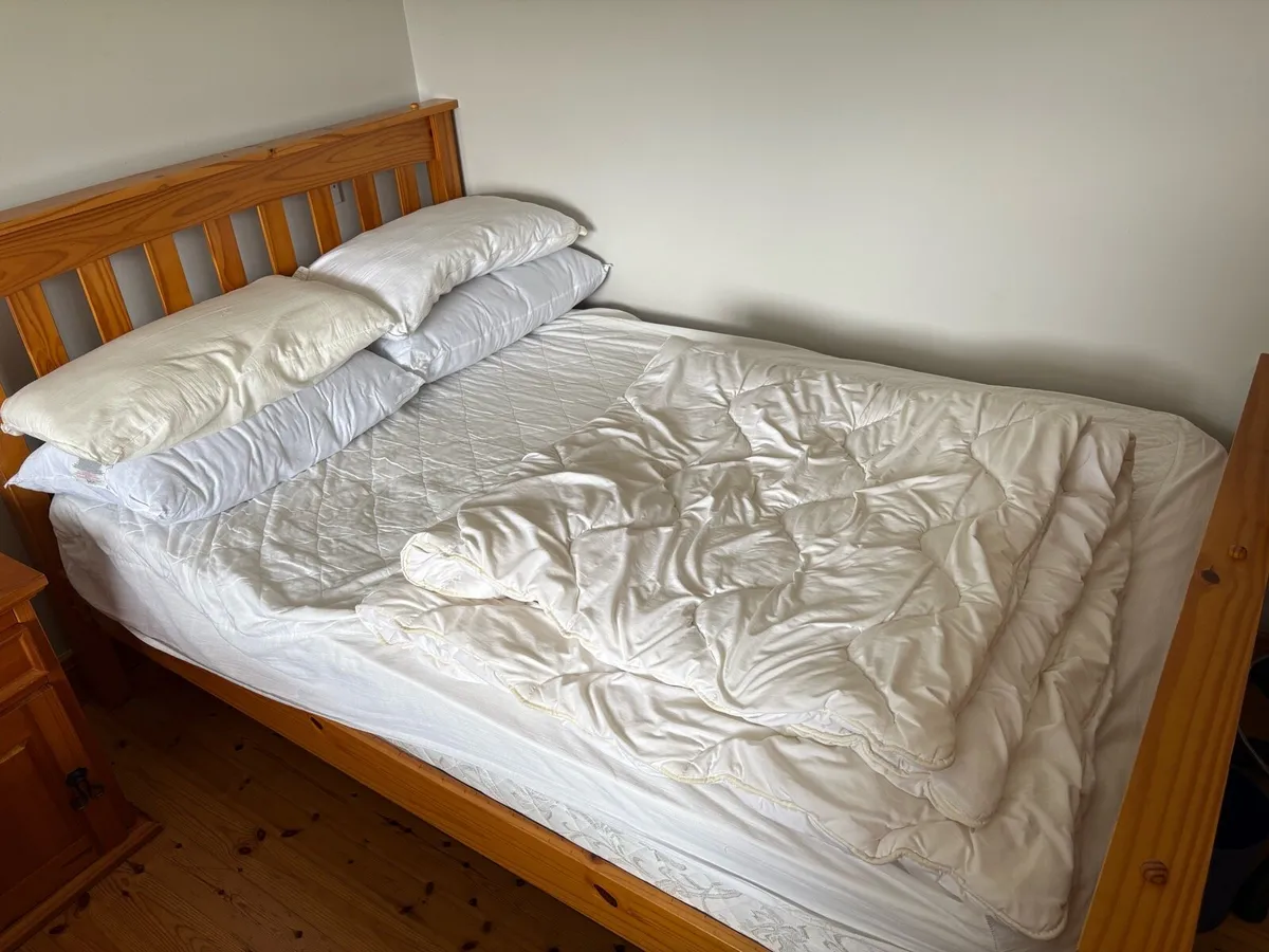 Double bed - Image 2