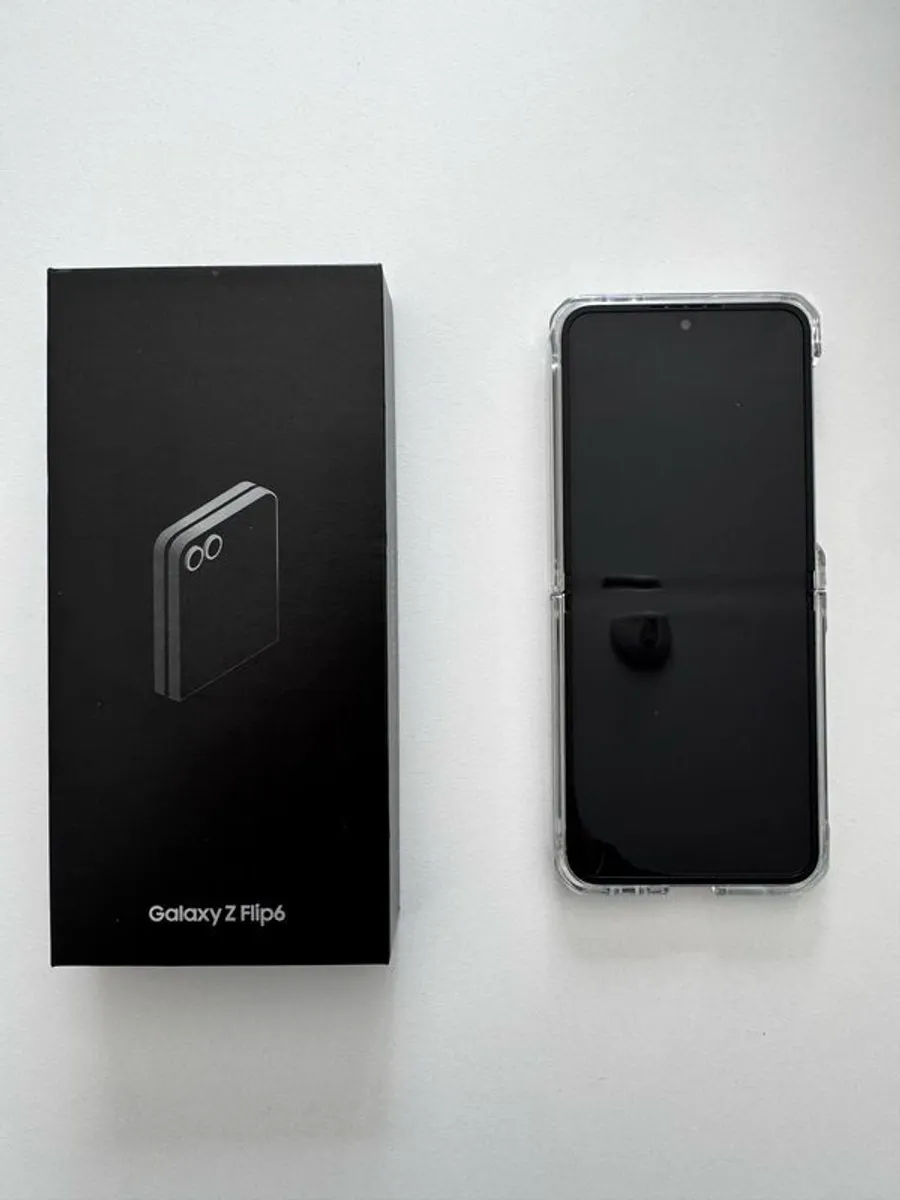 Samsung Galaxy Z Flip 6 - Image 4