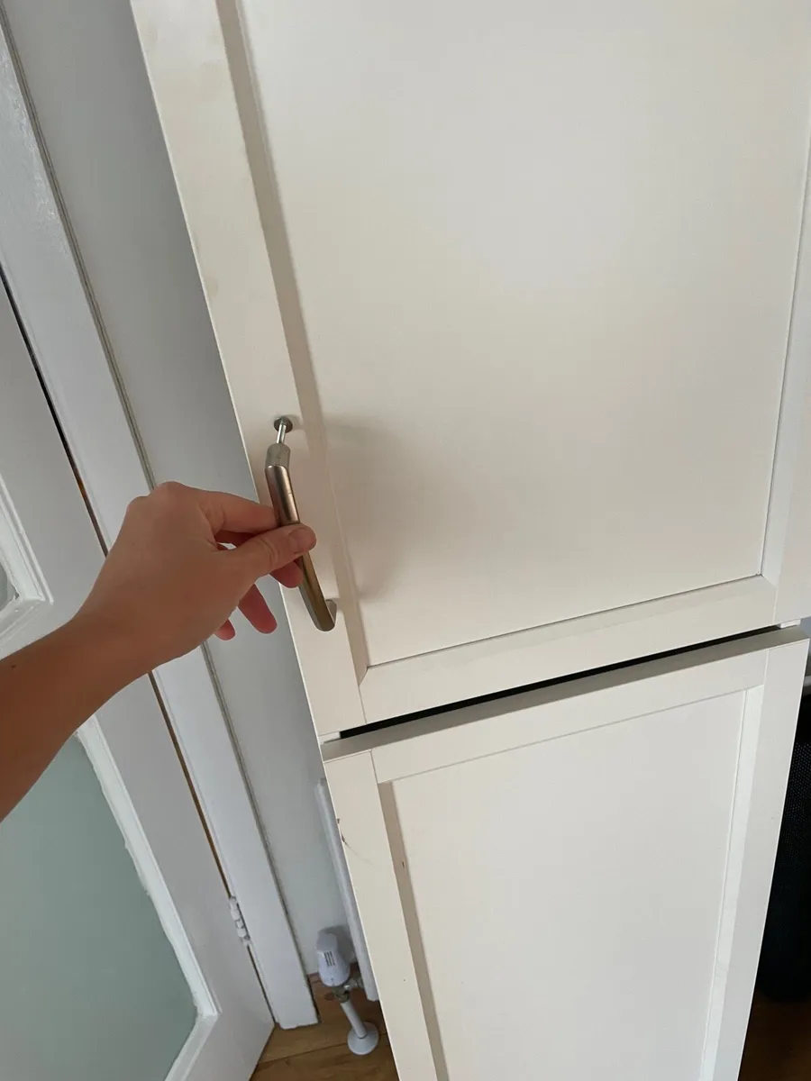 Bathroom cabinet - Image 3