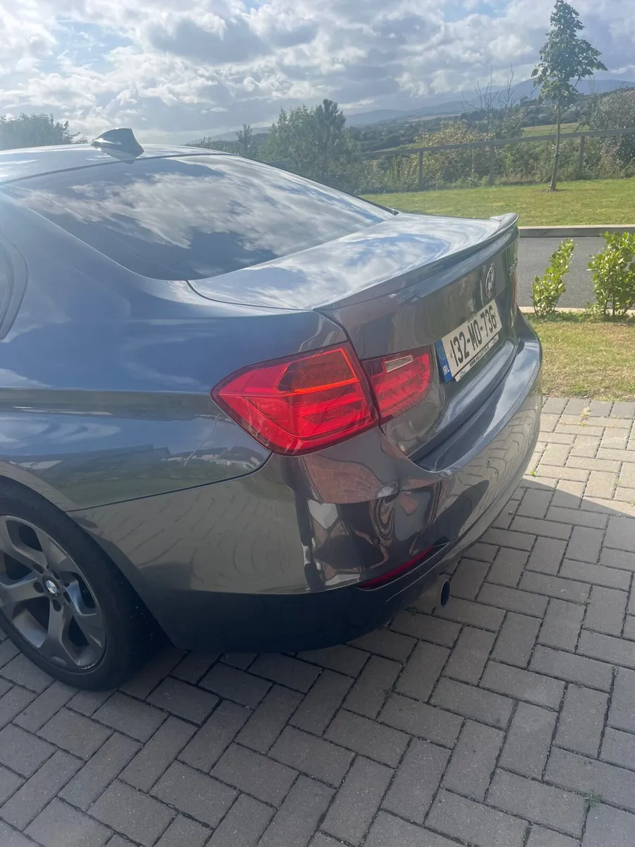BMW 3-Series 2013 - Image 4
