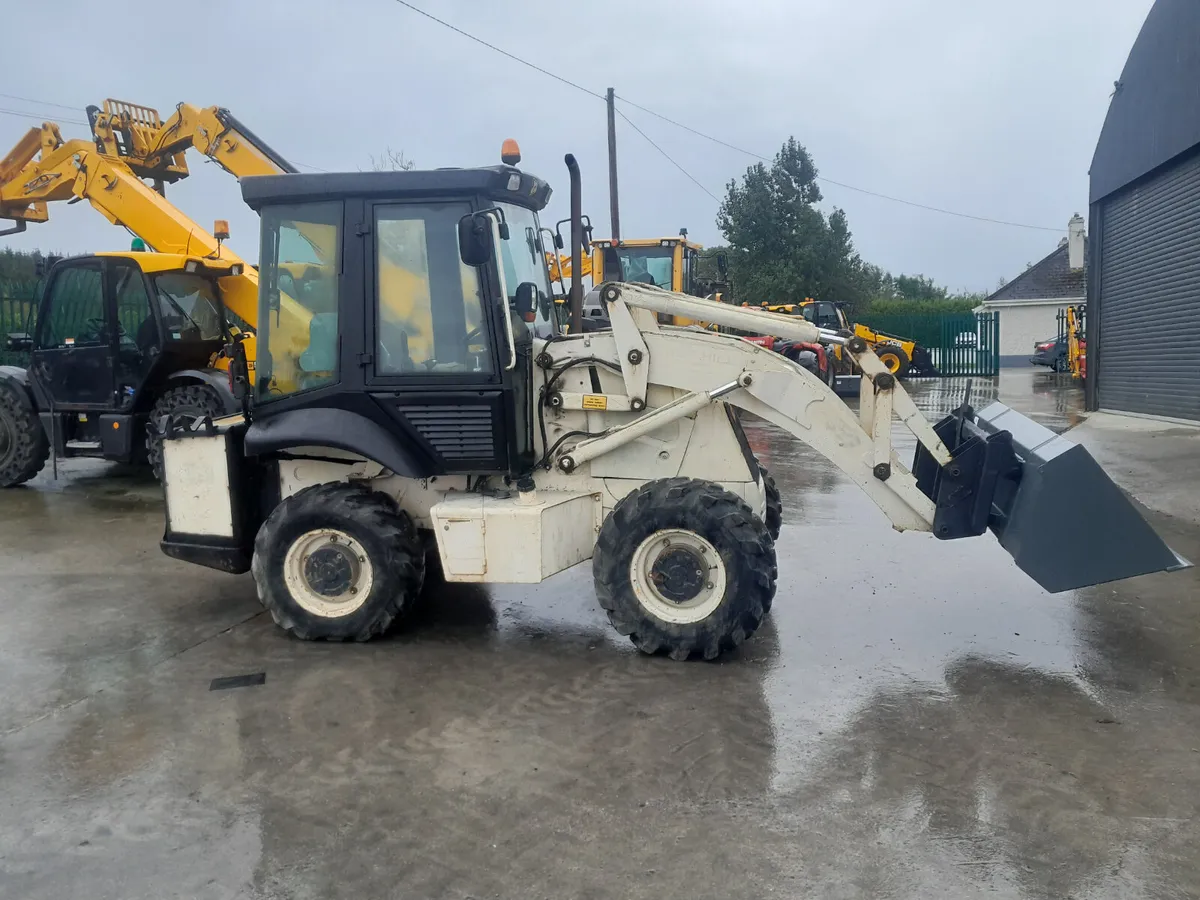JCB 2CX 2007 (18007) - Image 1