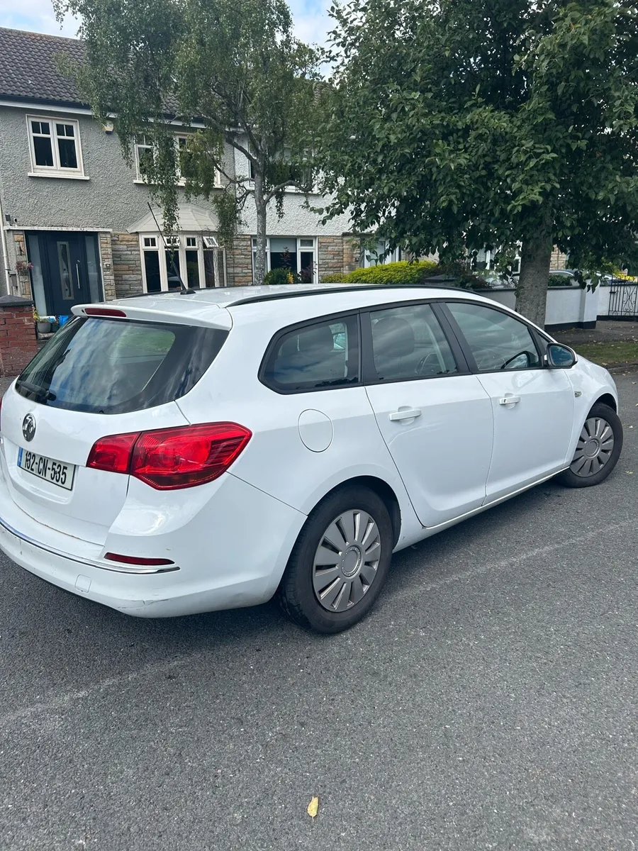 2013 Vauxhaul Astra 1.2 CDTI - Image 3