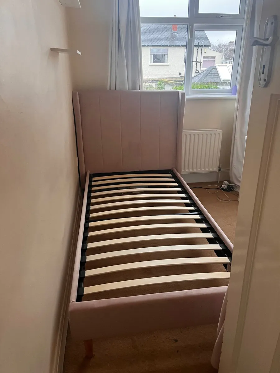 Single Bed - Image 2